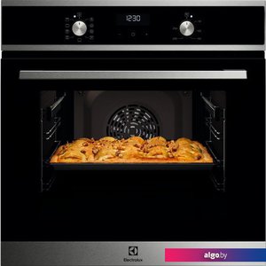 Электрический духовой шкаф Electrolux SteamBake PRO 600 EOD5C70BX