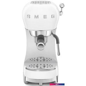 Рожковая кофеварка Smeg ECF02WHEU