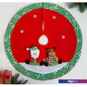 Коврик под елку Зимнее волшебство Дед Мороз и олень 4323072 (красный/зеленый)