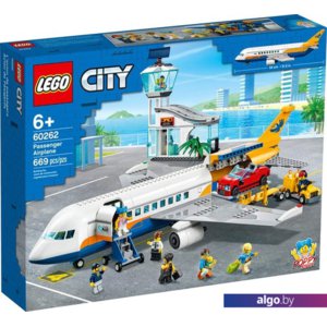 Конструктор LEGO City 60262 Пассажирский самолёт