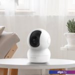 IP-камера Ezviz TY2 CS-TY2-B0-1G2WF IP-камера Ezviz TY2 CS-TY2-B0-1G2WF